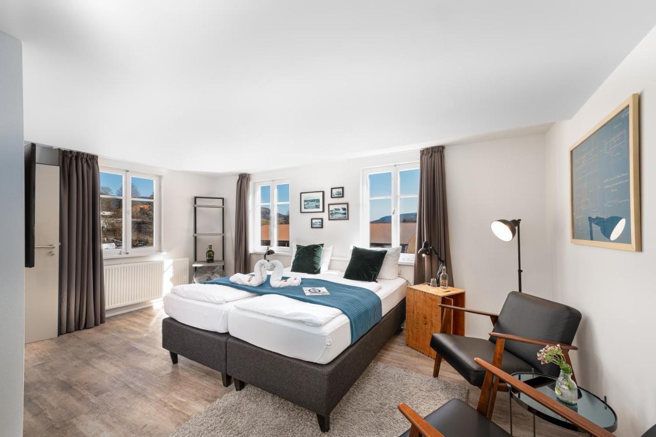 Hotel Das Q Aldingen  ภายนอก รูปภาพ